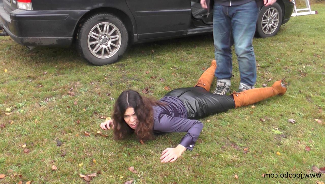 16P Brunette female is rendered unconscious before being loaded into a minivan