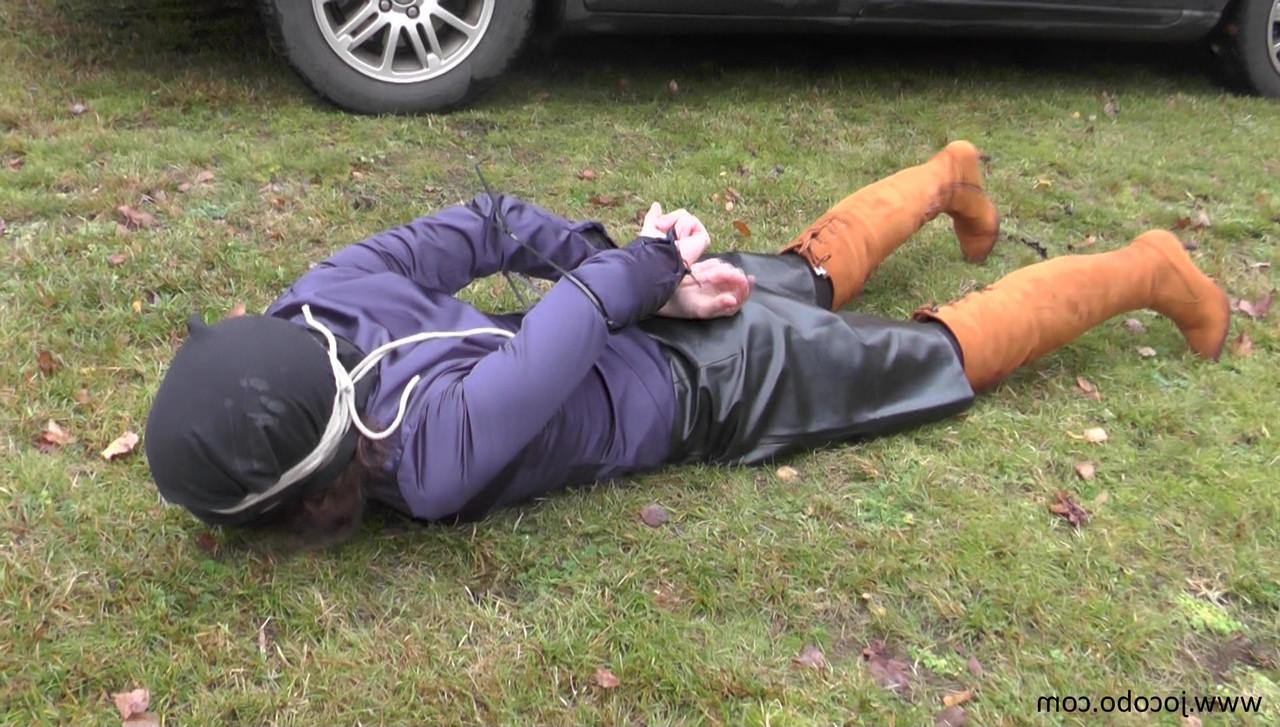 16P Brunette female is rendered unconscious before being loaded into a minivan
