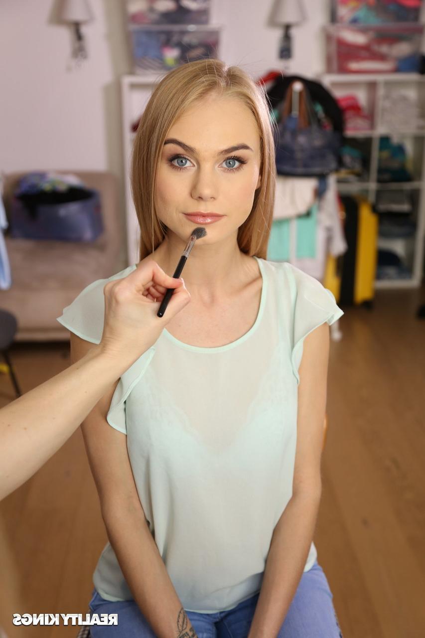 20P Teen with nice naturals Nancy Ace strips and satisfies a stiff boner