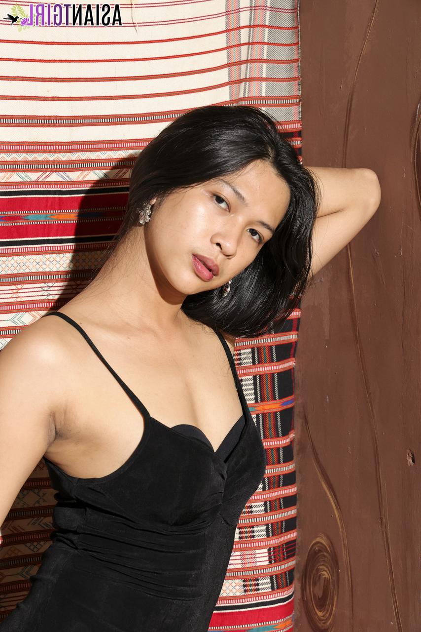 16P Asiatique TGirl Bianca