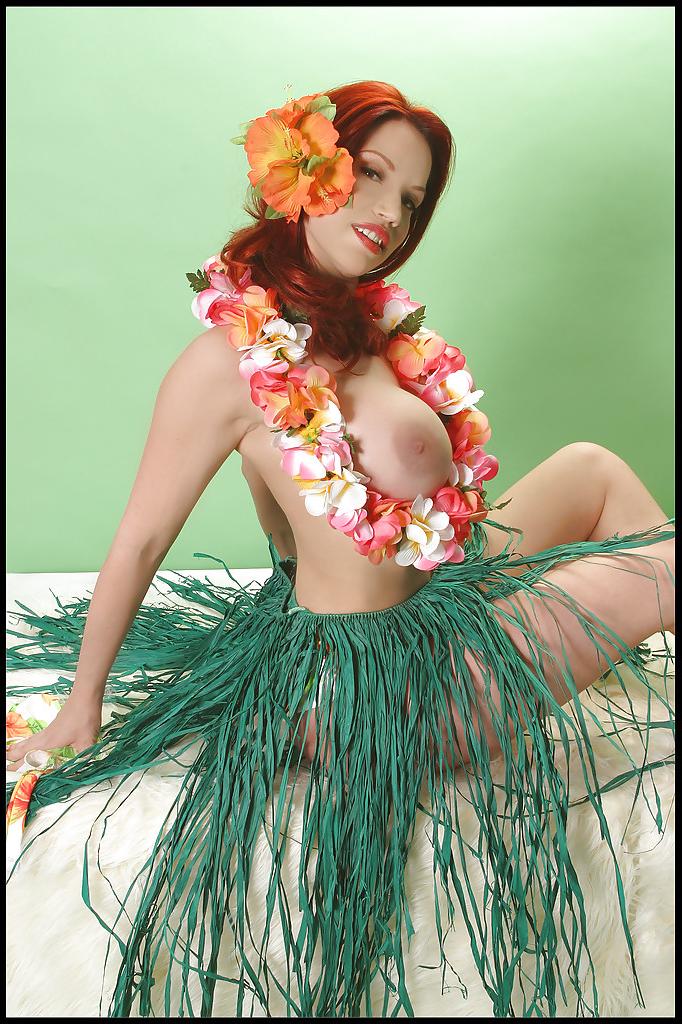 16P Big titted redhead babe in bikini shows her hot boobs