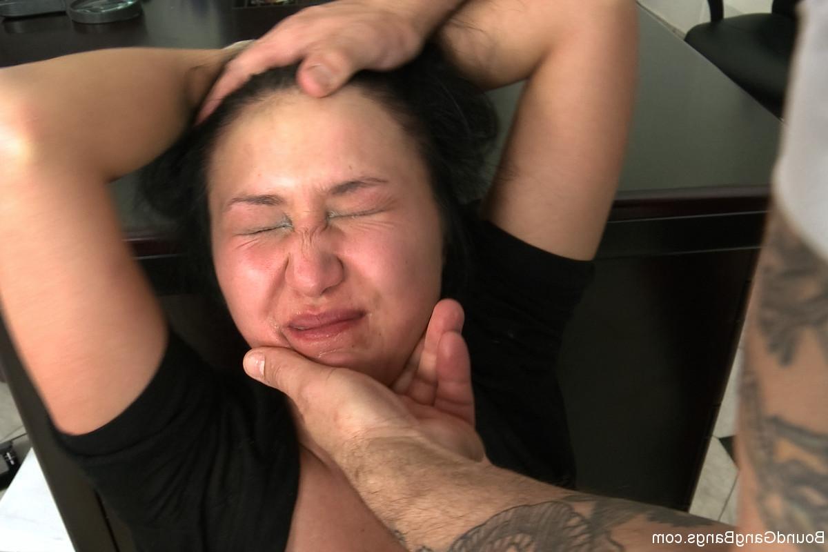 20P Submissive secretary Vanessa gets humiliated and fucked at work