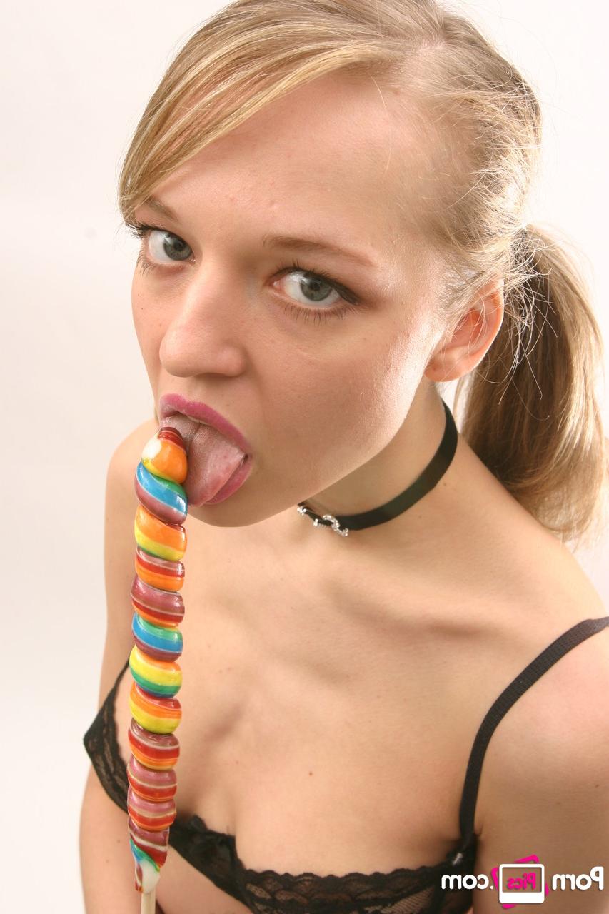 20P Porn Pics Britney rain