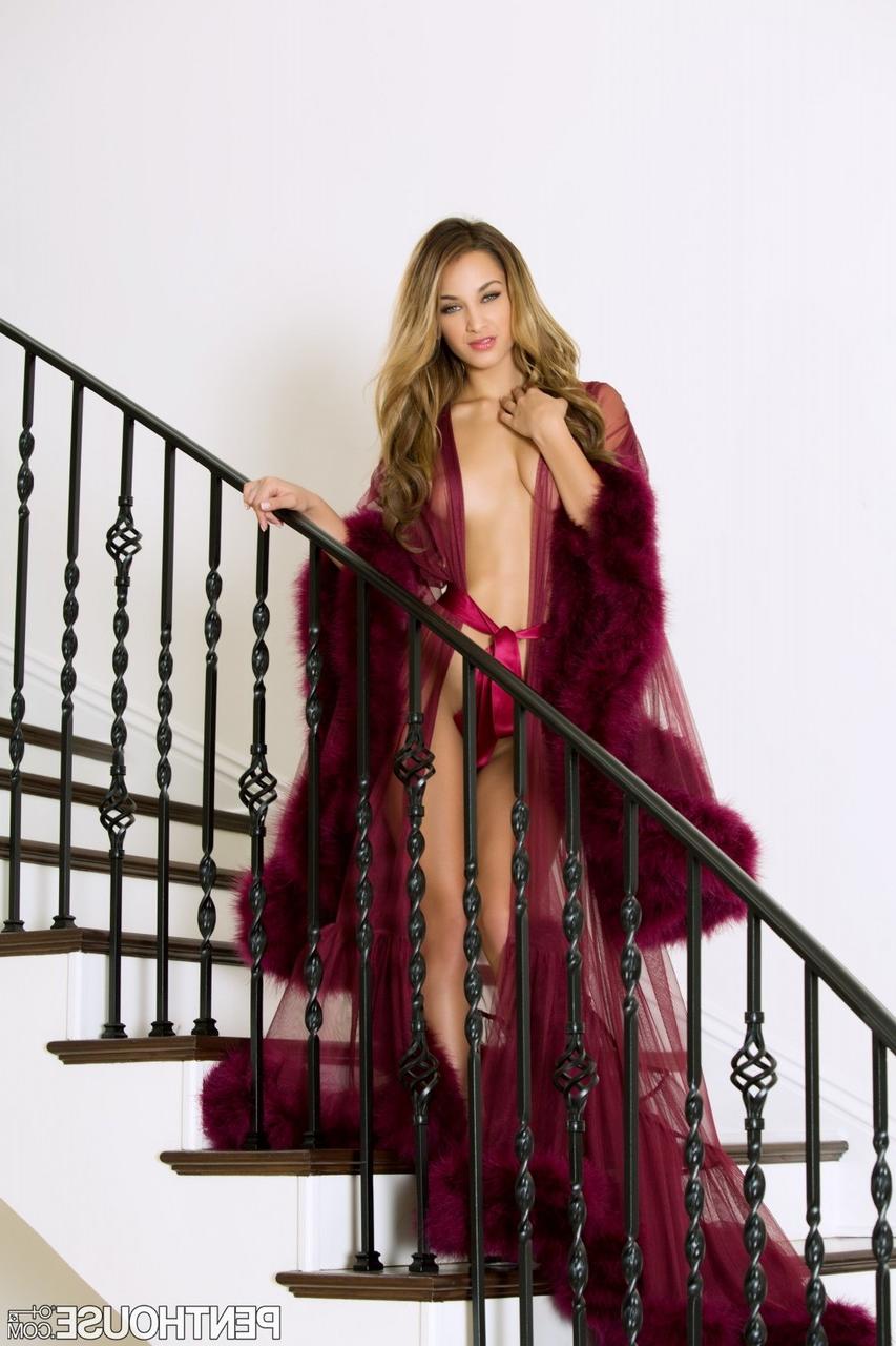17P Perfect brunette babe Uma Jolie rubs her cunt and shows body on the stairs
