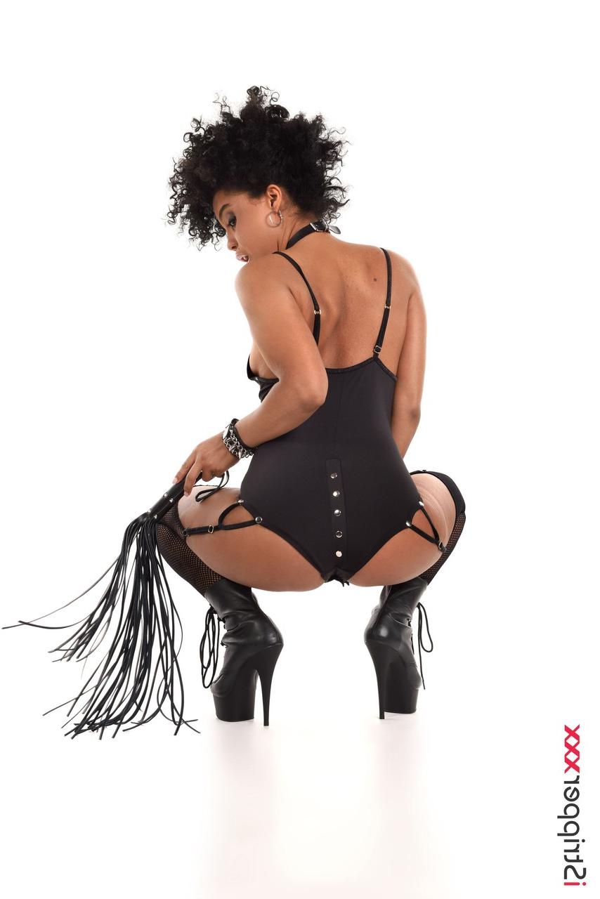 15P IStripper starring Selva Lapiedra Porn Photos