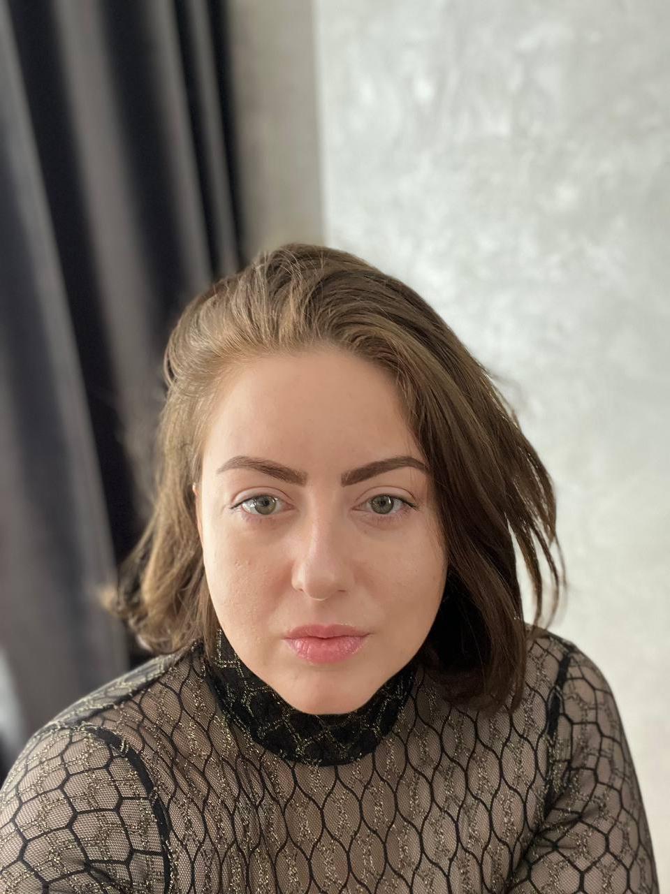 10P Chubby babe Kristi KKK teases with her big ass in a see through bodysuit
