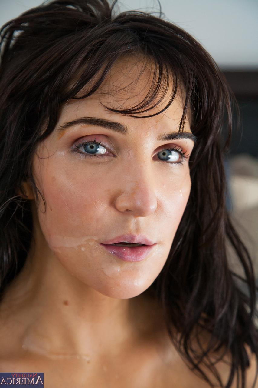 20P Die vollbusige MILF Diana Prince wird von einem Teenager im Doggystyle gelöffelt und gefickt
