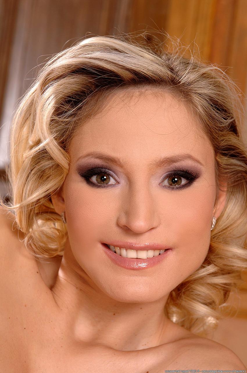 19P ATK Archives Leticia