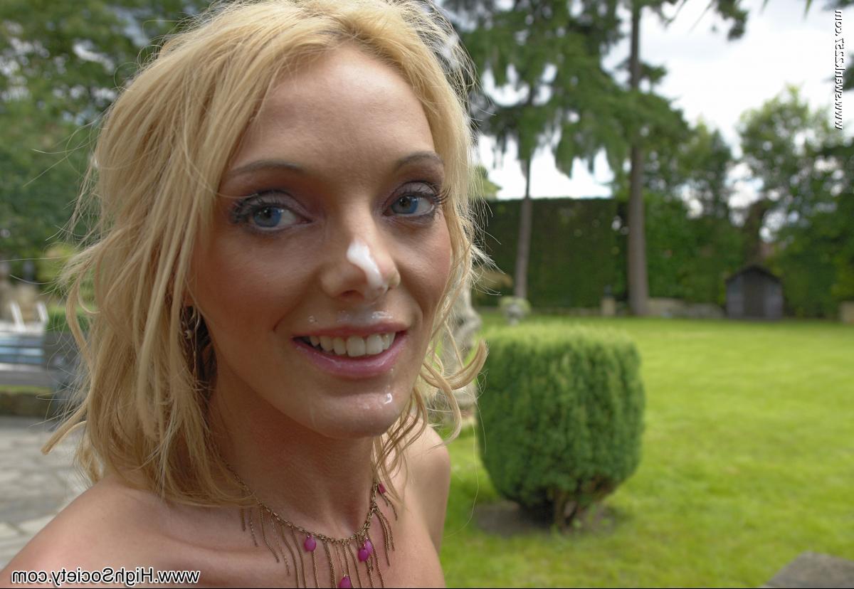20P Hot MILF Stacey Saran gets eaten out, gives a blowjob & gets facialed outdoors