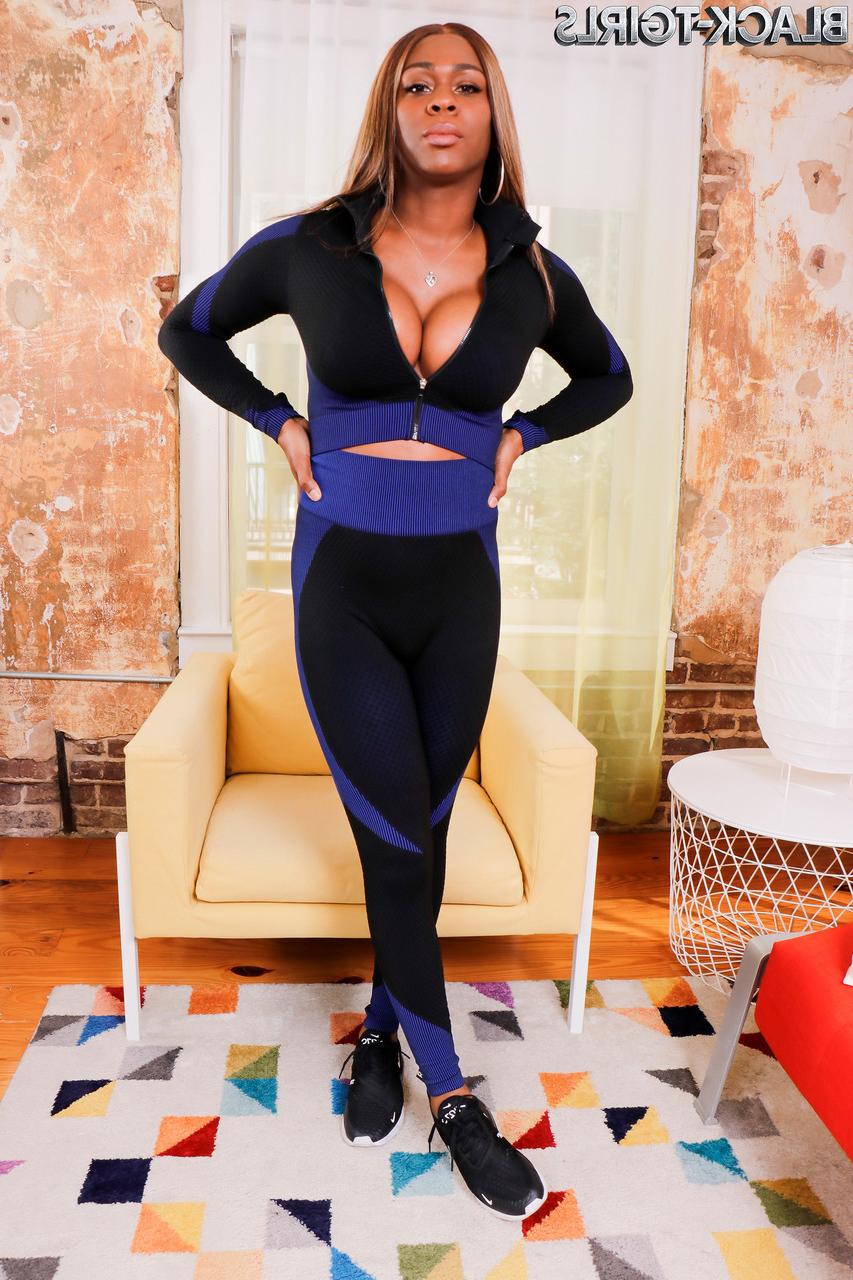 16P Rollins d'orchidées noires TGirls