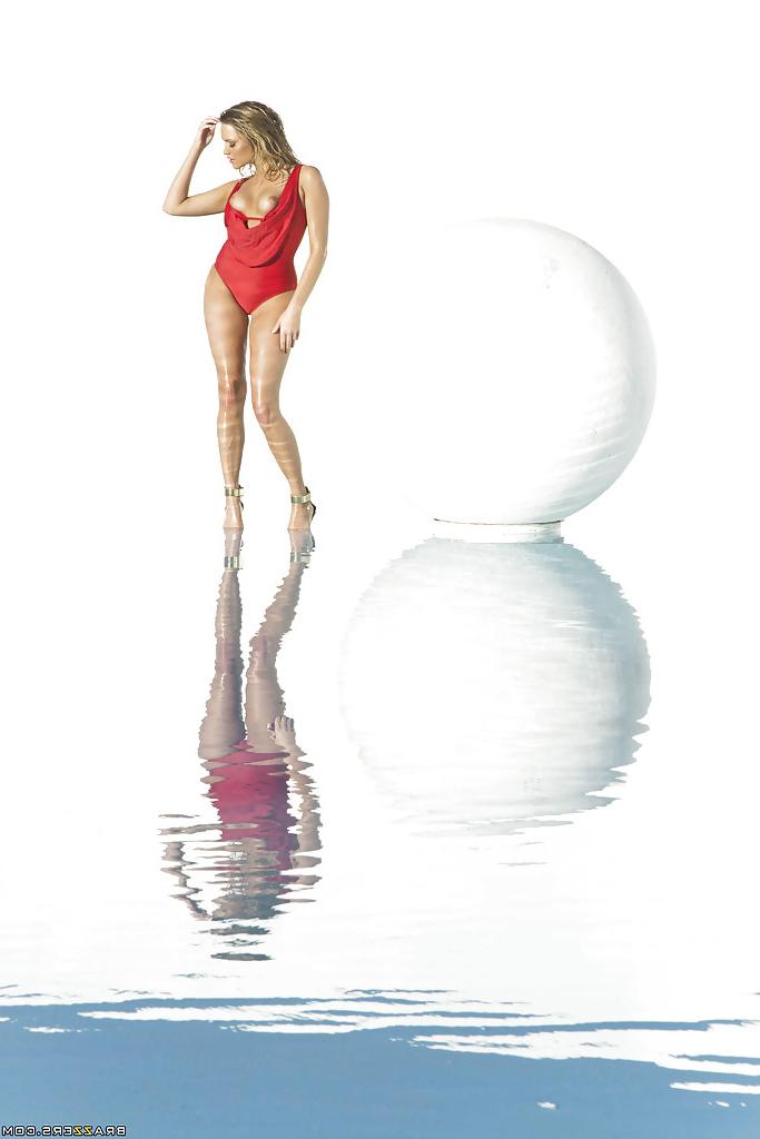 16P Mia Malkova is demonstrating her new red swimsuit in high heels