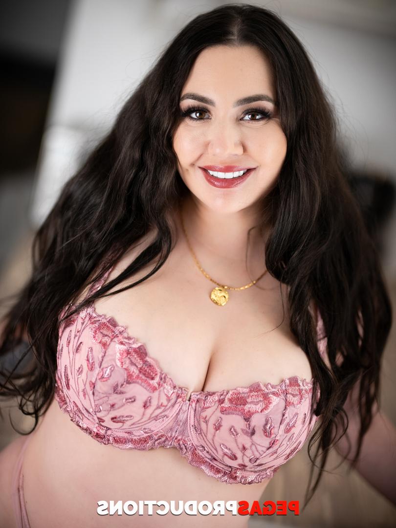 20P Tattooed babes Princess 69 & Alice W show off their big tits and booties