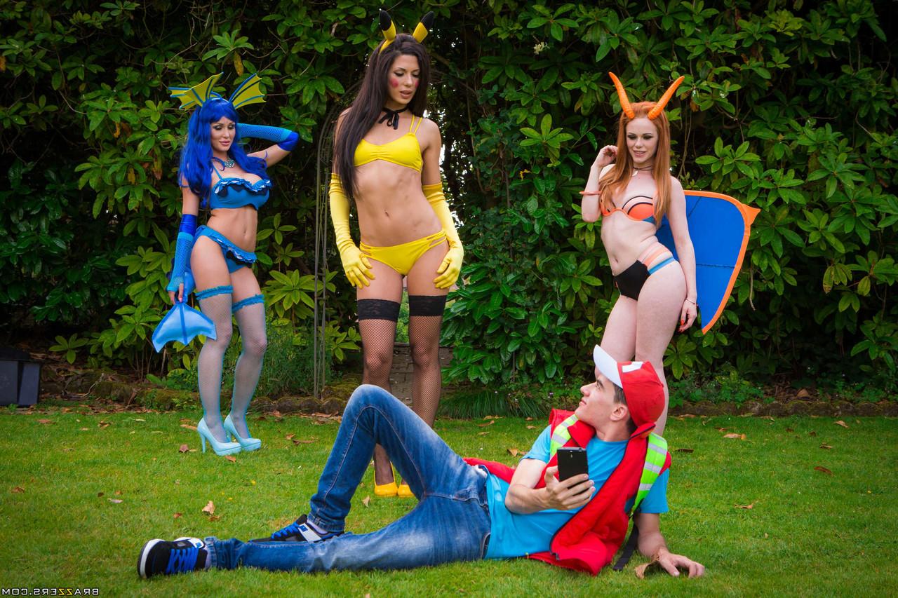 20P Fumar cosplay vixens gostosas compartilhando e fodendo pau adolescente monstro