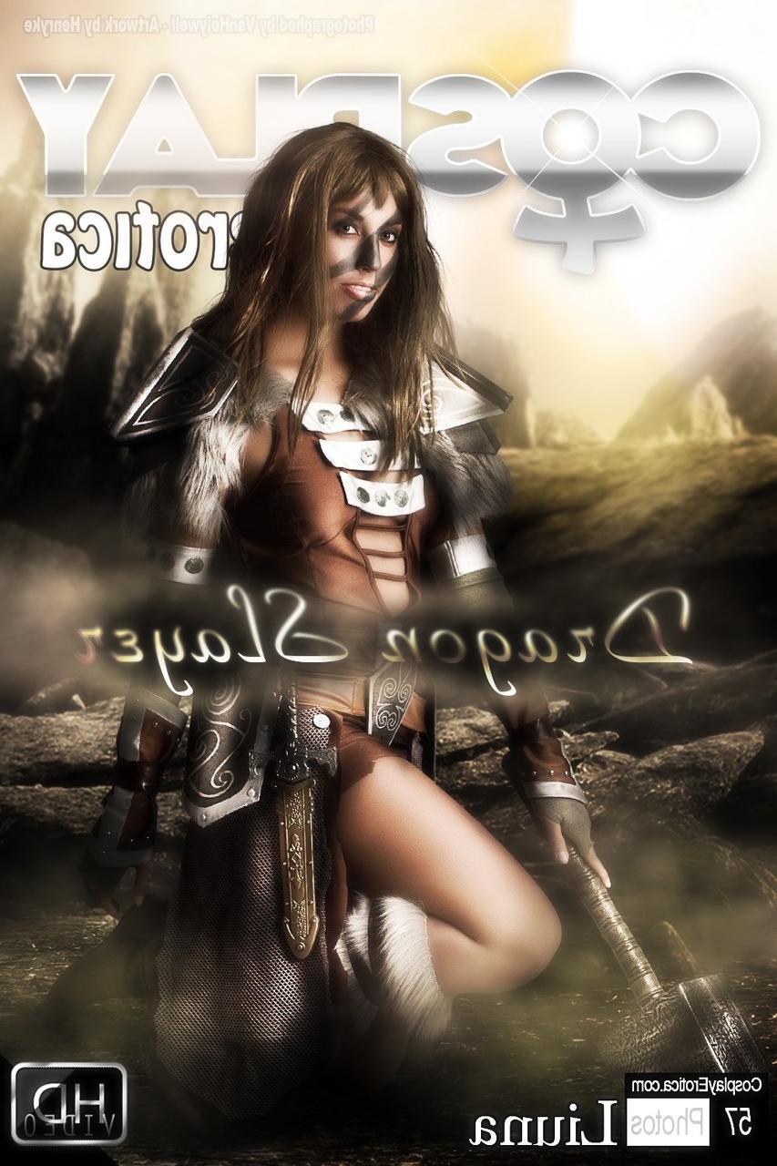 12P Heißes Girl zieht bei Solo-Action den Großteil seines Cosplay-Outfits aus