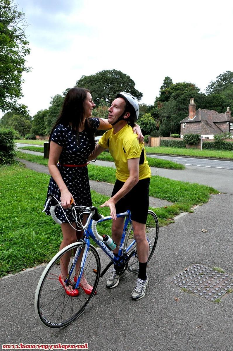 15P Old slut in heels and tutu entices bicycle courier to lick her aging ass