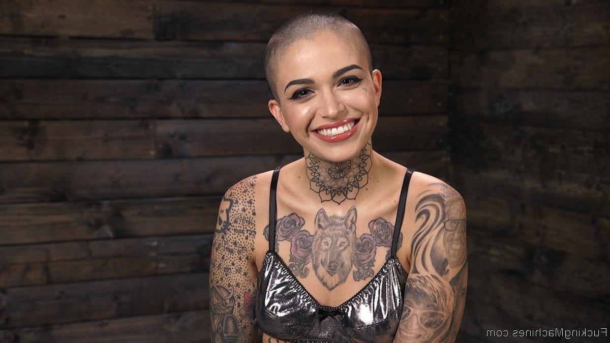15P Fucking Machines Leigh Raven