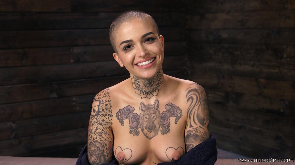 15P Fucking Machines Leigh Raven