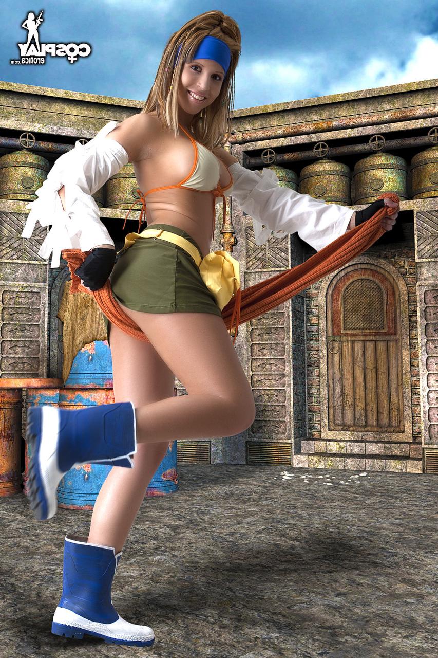 12P Chica sola trabaja su gran cuerpo casi sin atuendo de cosplay