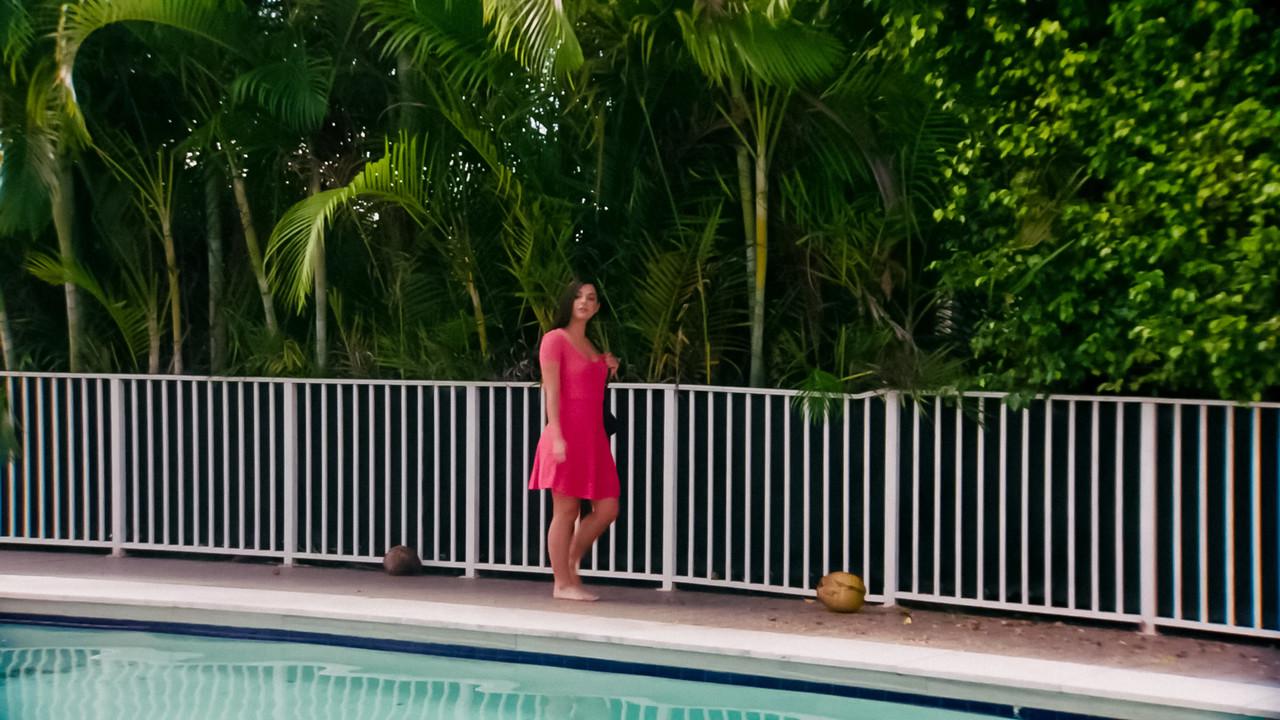 20P Twistys Gina Valentina, Abella Perigo