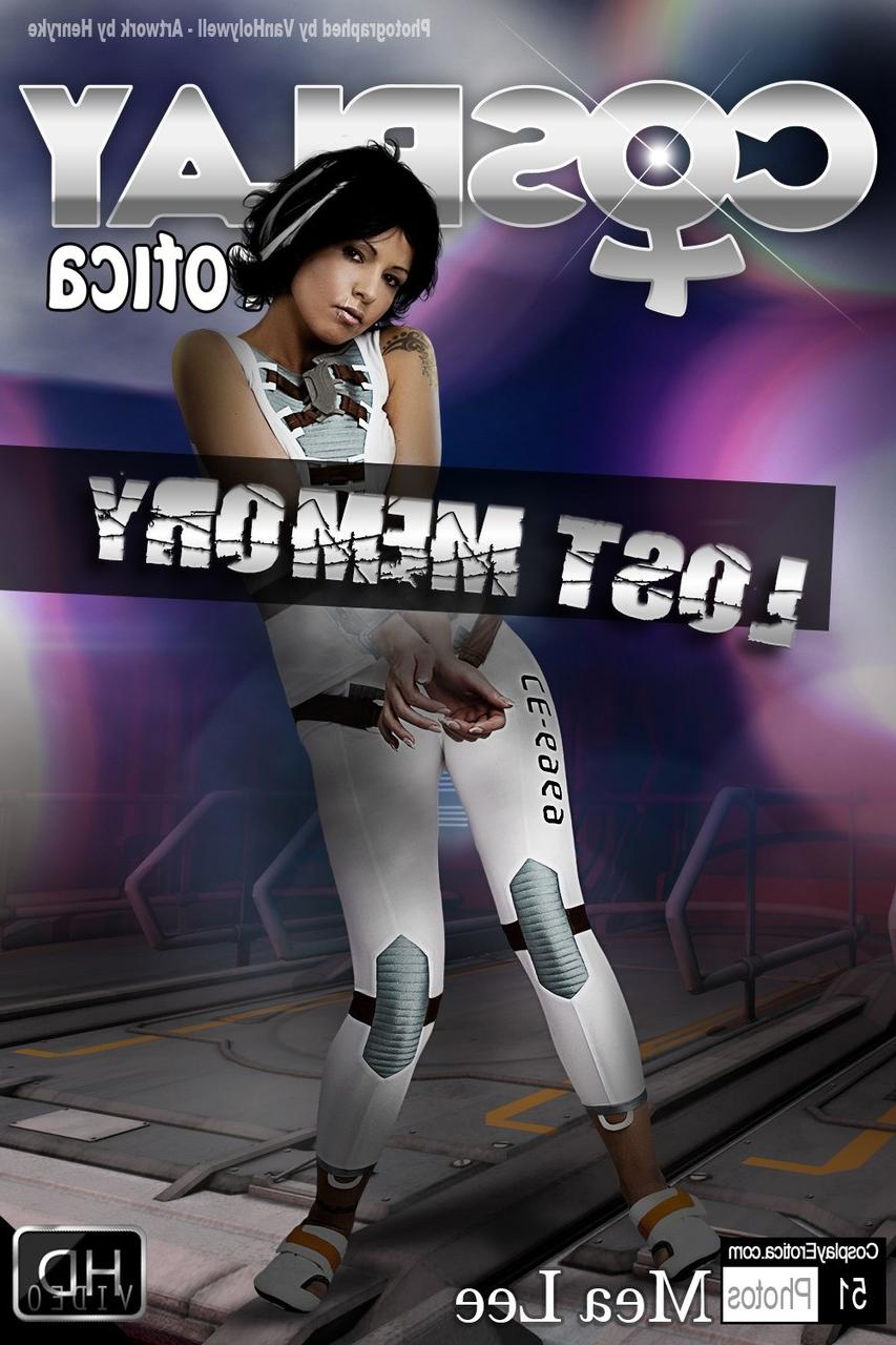 12P Linda morena deja su gran cuerpo casi sin atuendo de cosplay