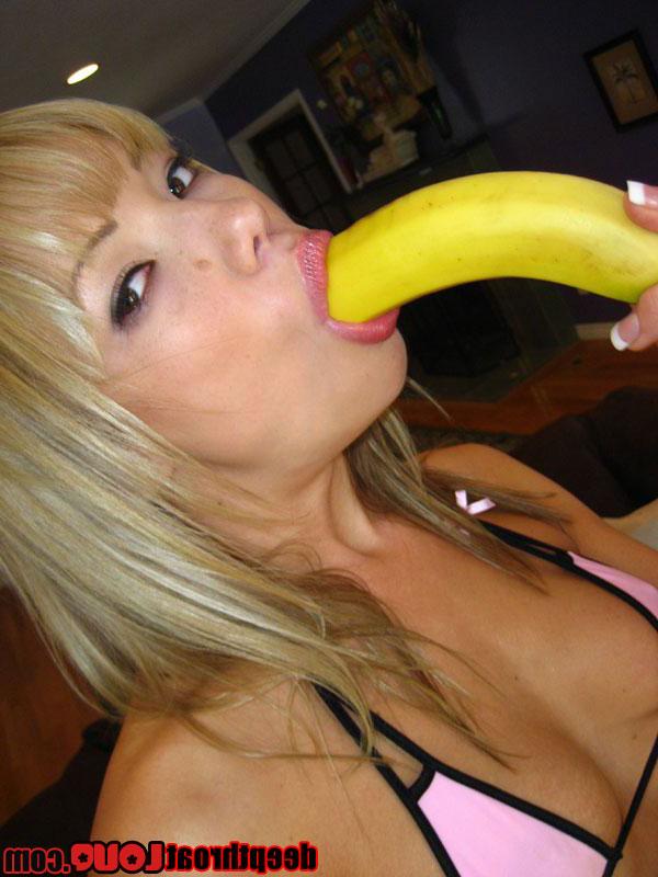 17P Beautiful smiley blonde Asian Maya Hills in bikini deepthroats a banana
