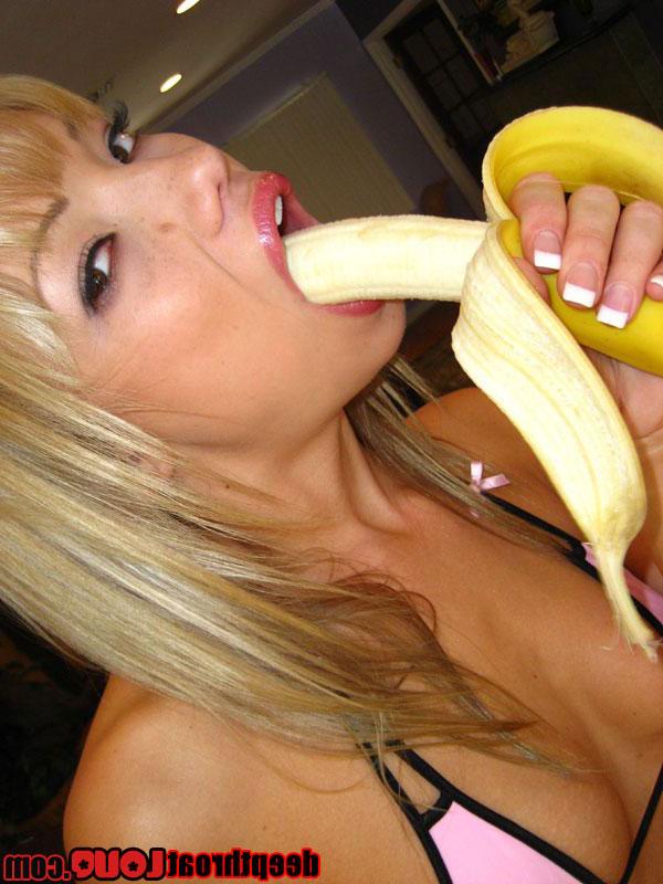 17P Beautiful smiley blonde Asian Maya Hills in bikini deepthroats a banana