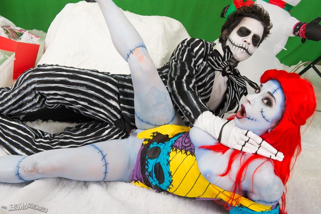 17P Le putain de cauchemar de Joanna Angel et Small Hands se transforme en sexe sauvage