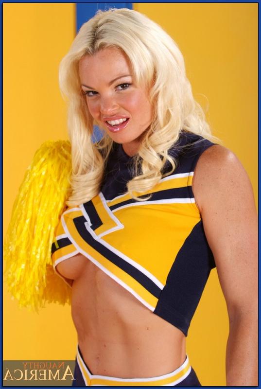 16P Busty cheerleader Rhylee Richards demonstrates comely boobs and booty