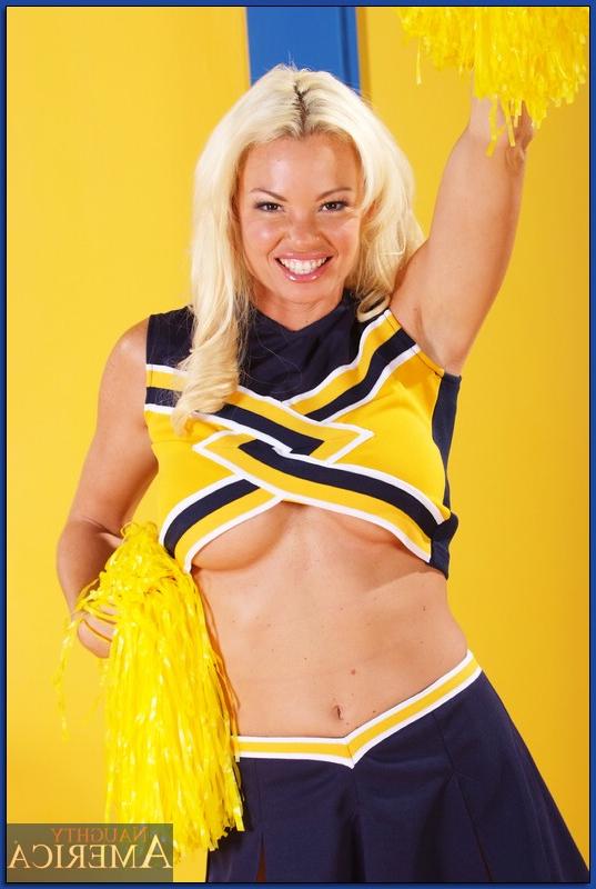 16P Busty cheerleader Rhylee Richards demonstrates comely boobs and booty
