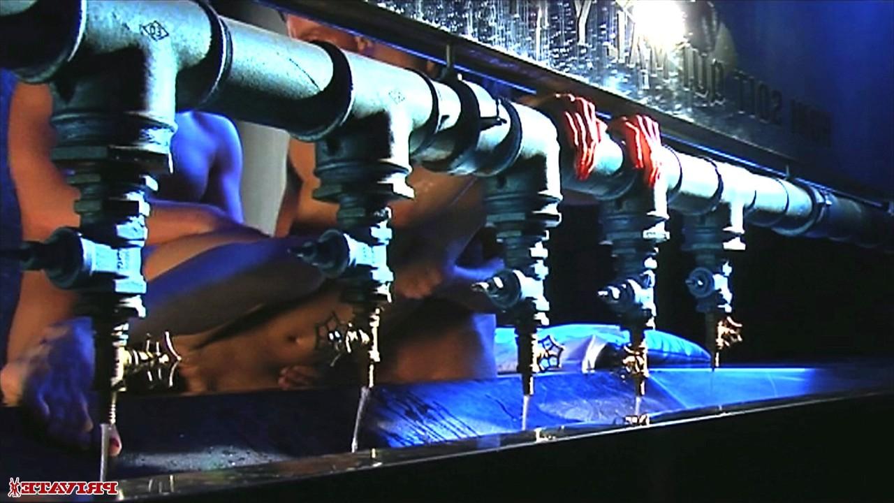 20P Horny babe Aliz gets both her holes drilled at the same time in a restroom