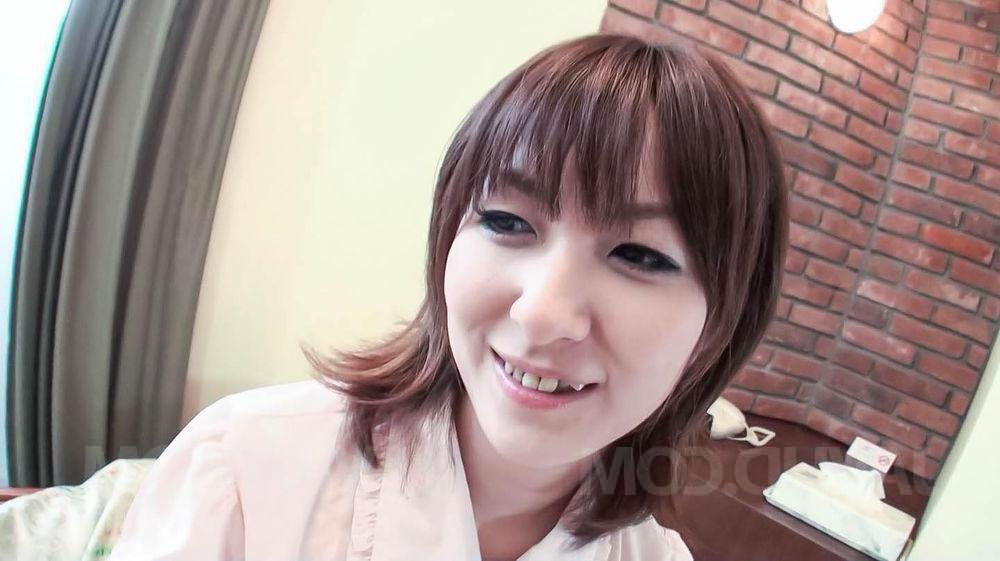 12P A japonesa Hiromi dá um BJ e uma foda maminha antes do sexo vaginal