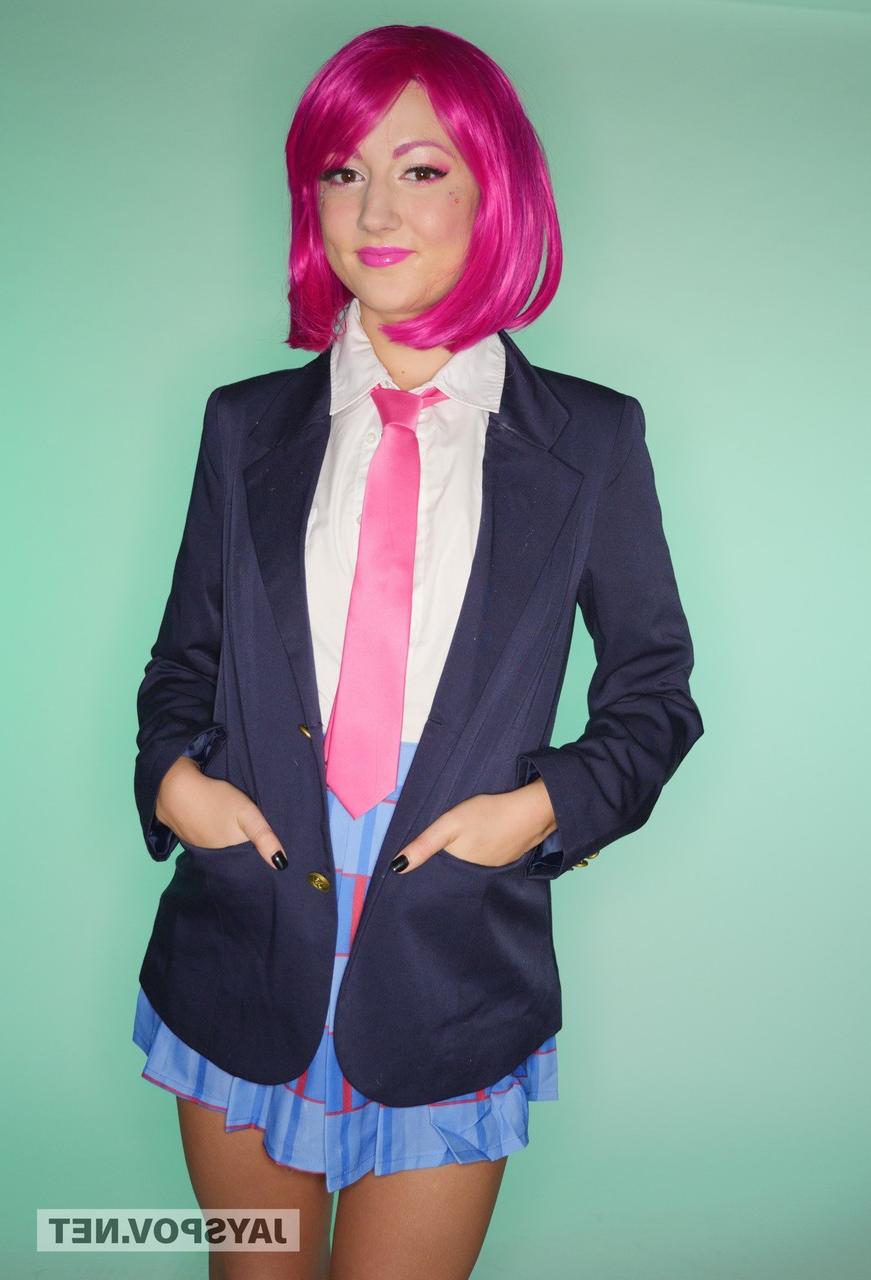 20P Cute babe with a pink wig Lily Adams unveils her suckable titties & hot pussy
