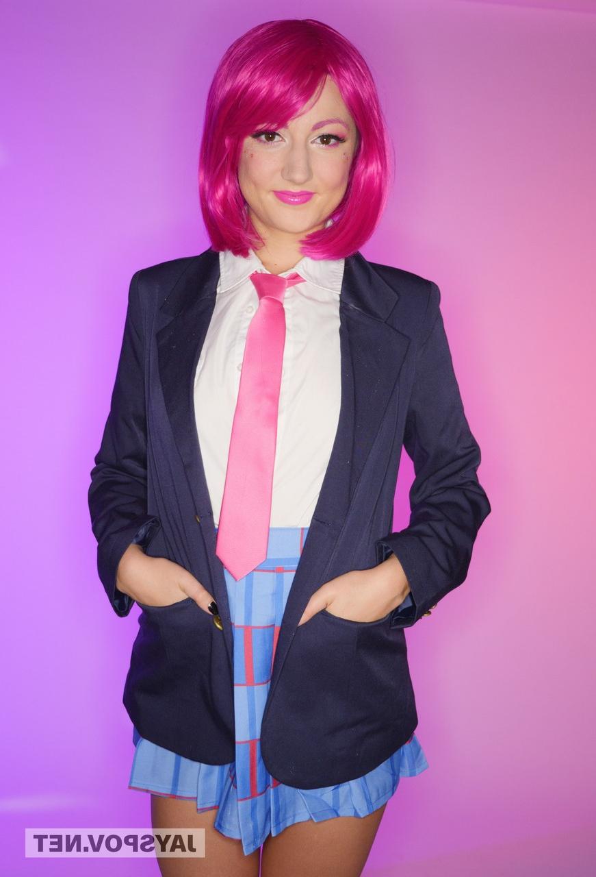 20P Cute babe with a pink wig Lily Adams unveils her suckable titties & hot pussy