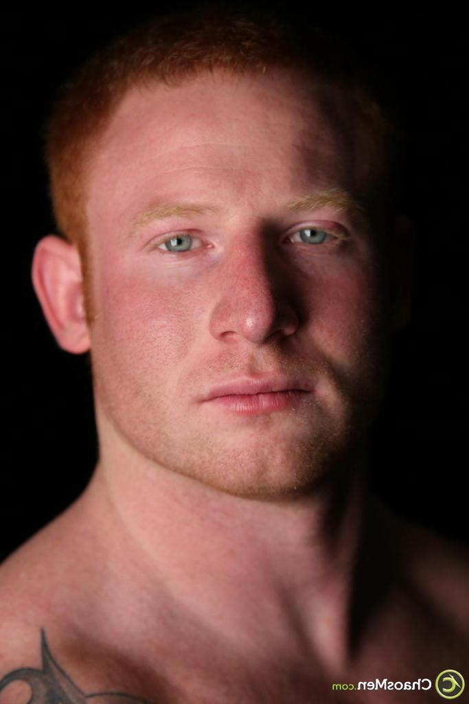 20P Muscular redheaded gay model Jordan Cleary strips, poses naked & masturbates