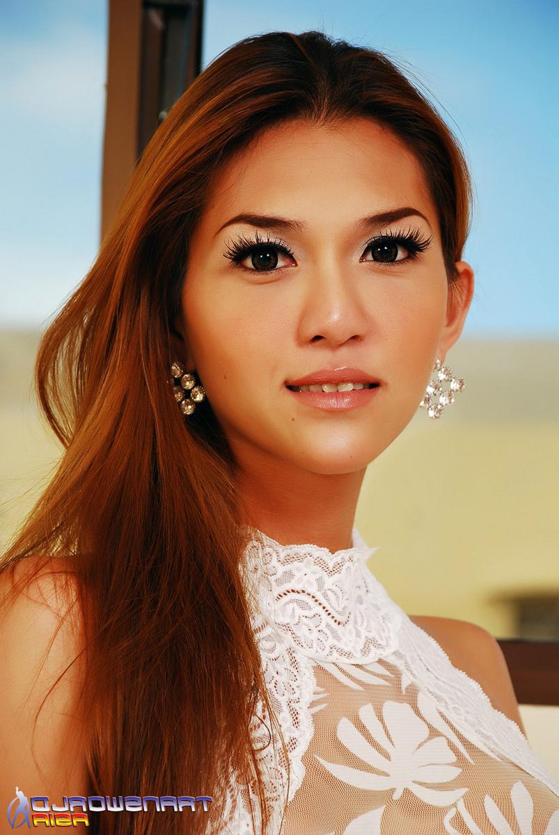 13P Sapphire Young Oficial protagonizada por Sapphire Young Desnuda XXX