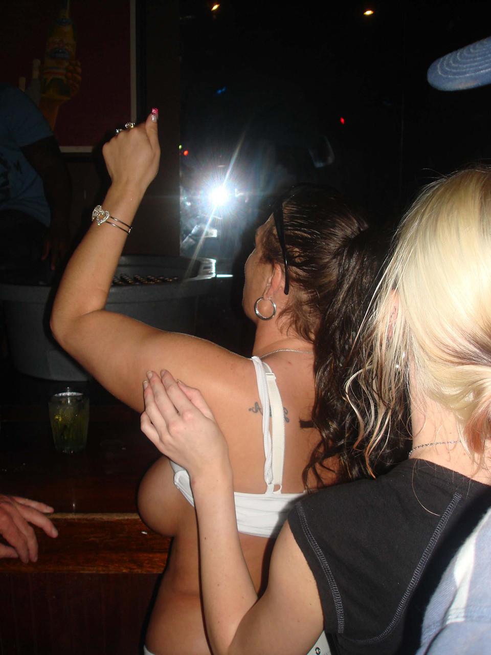 20P Mature Double Dee & her GFs with big tits get eaten out at a swingers party