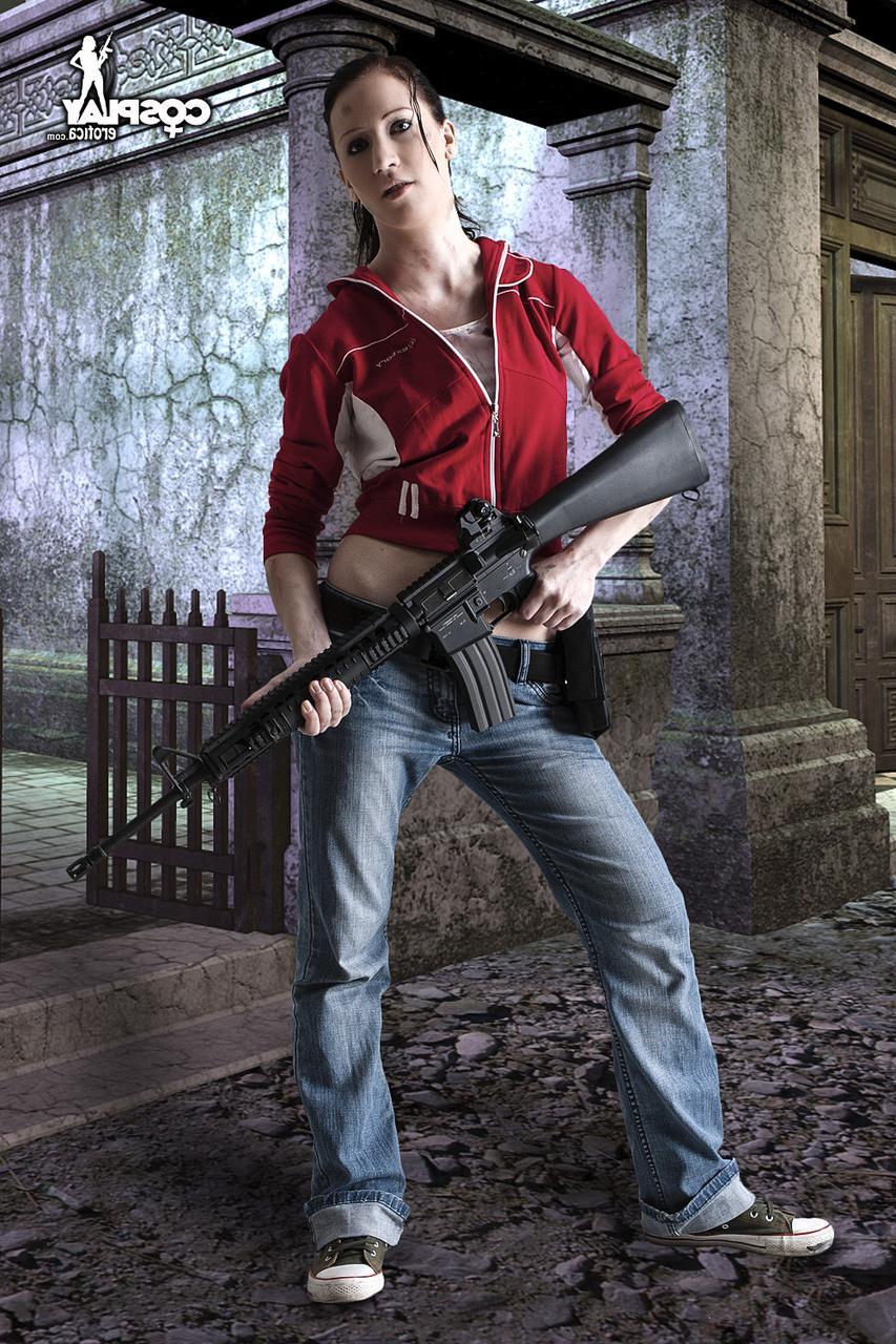 12P Cosplayer holds her bare ass while wearing a medic's pack