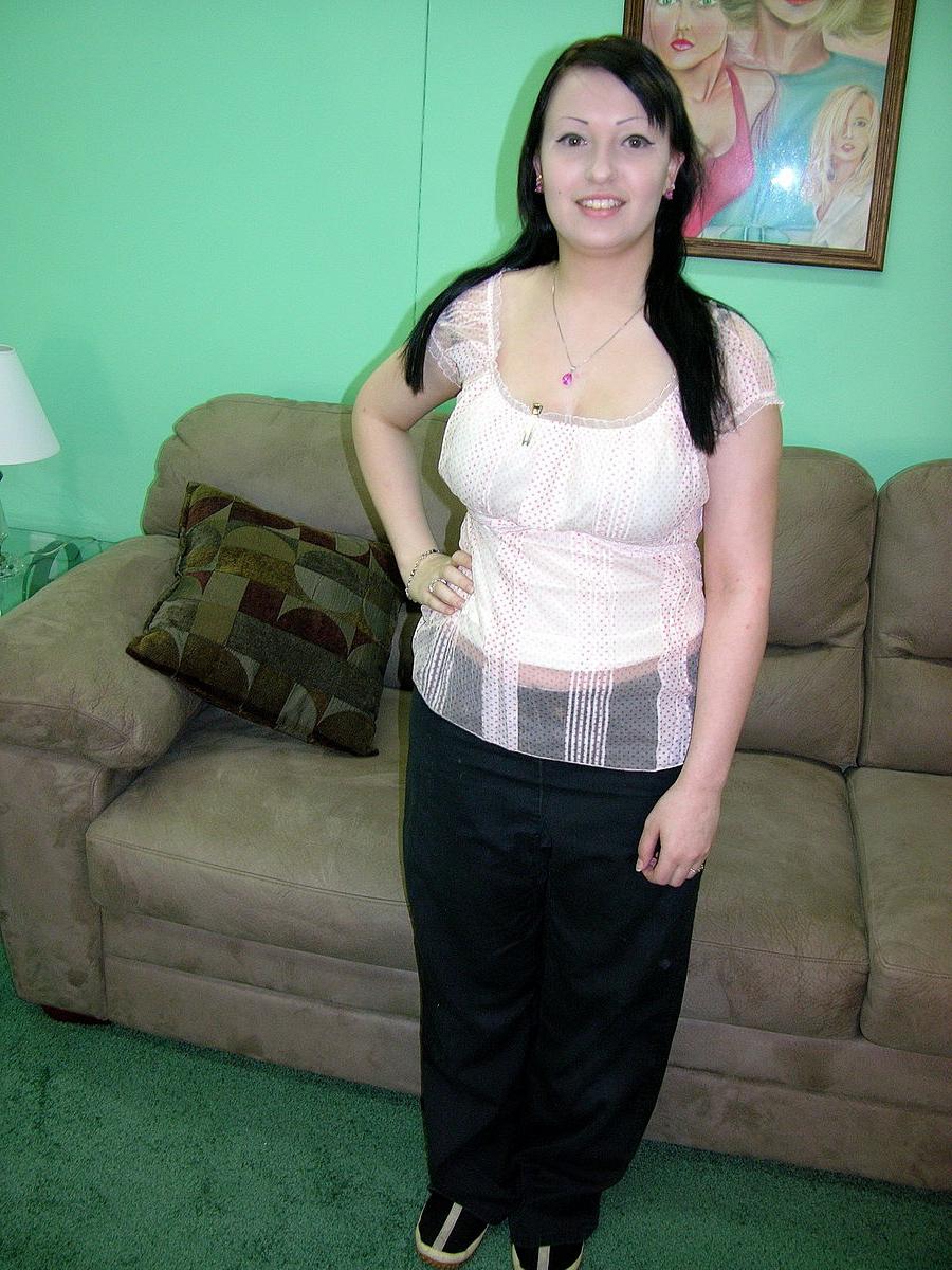 20P Amateur Angelica Meow strip at the casting & shows her chubby body & big tits