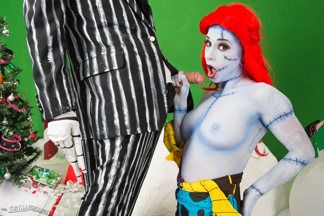 17P Cosplay deslumbrante fodendo com a garota emo de bunda grande e tesão Joanna Angel