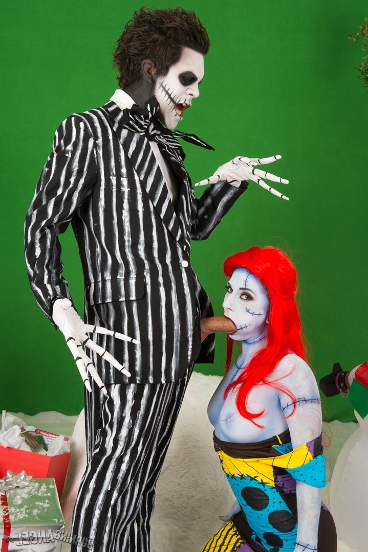 17P Cosplay deslumbrante fodendo com a garota emo de bunda grande e tesão Joanna Angel