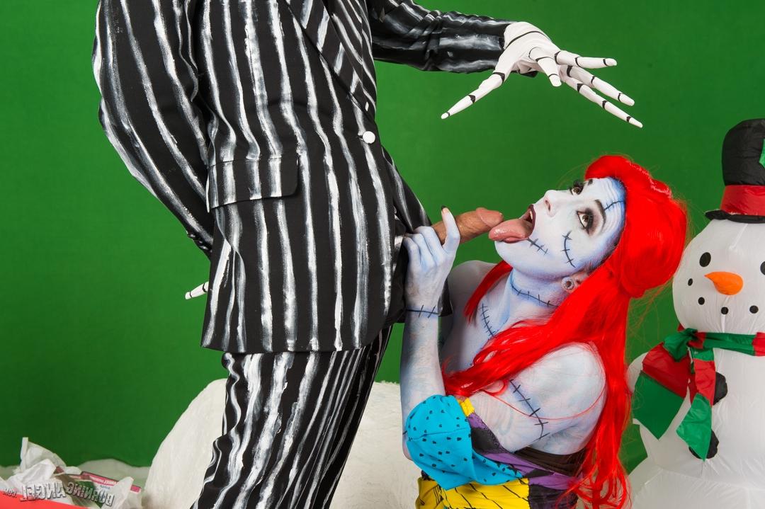 17P Cosplay deslumbrante fodendo com a garota emo de bunda grande e tesão Joanna Angel