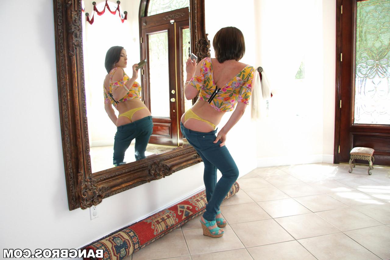 20P PAWG Krissy Lynn tem seu pedaço suculento e apertado lambido e sua bunda socada