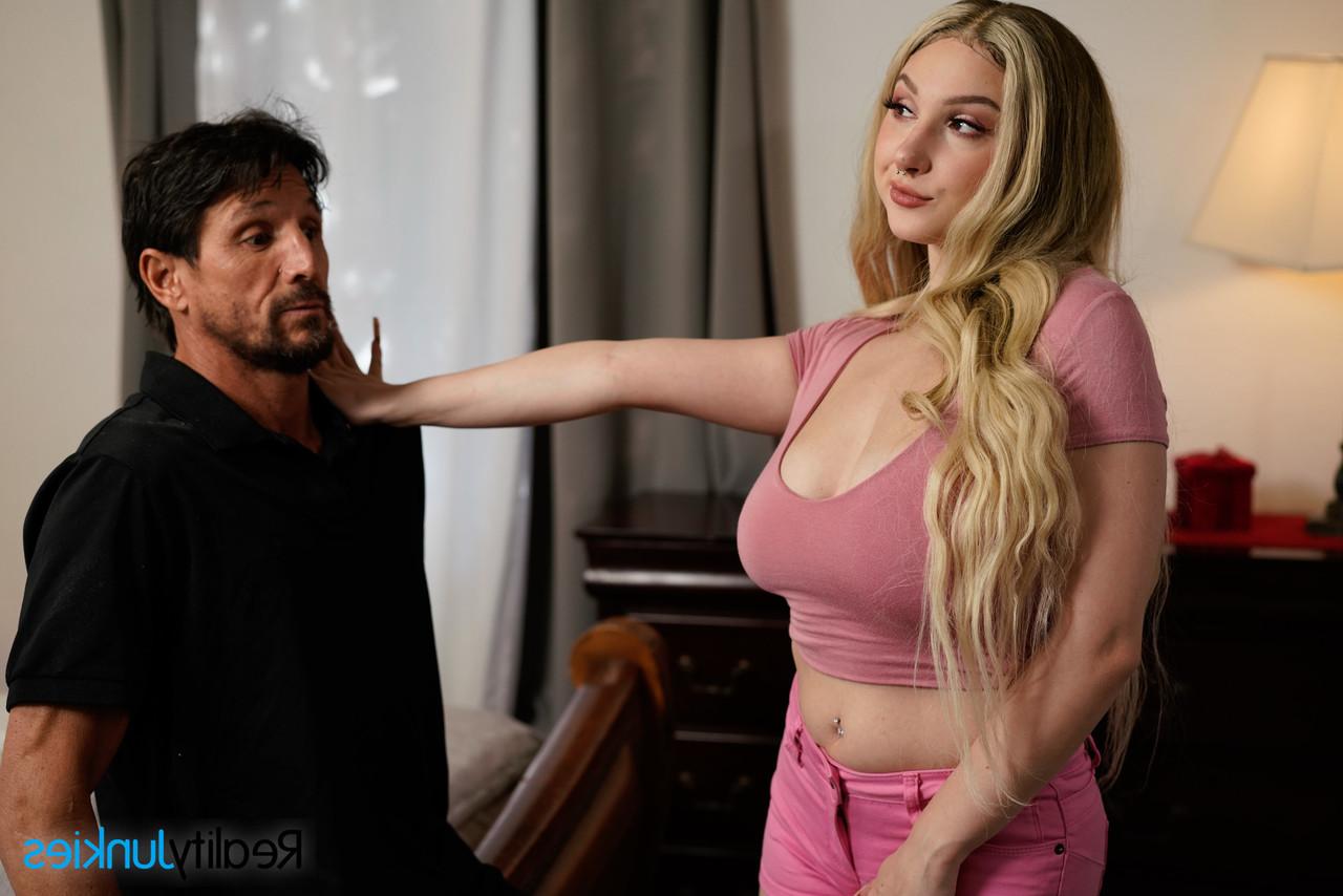 20P Mile High Media Skylar Vox, Tommy Gunn
