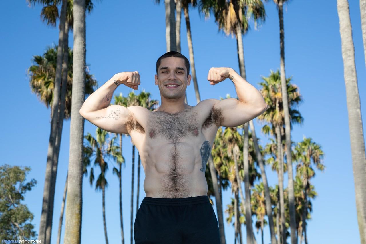20P Gay hunk Andrew Miller has hardcore anal sex with a twink after rimming him