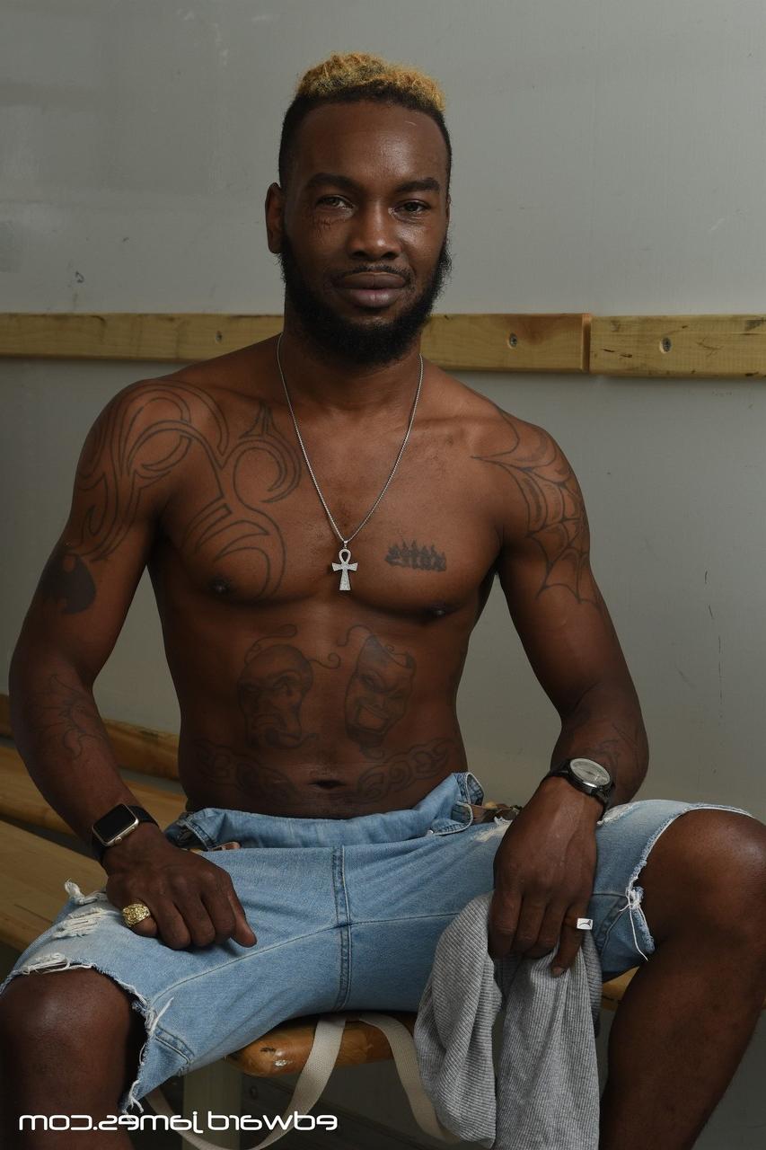 20P Muscular gay men Adonis Courverture, Debonair & Phoenix have a wild anal 3some