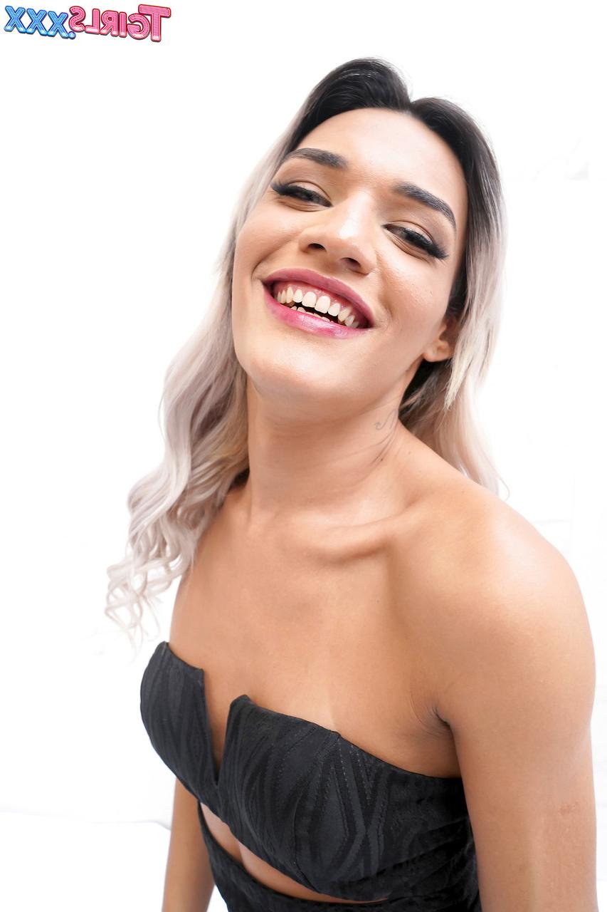 16P TGirls XXX Ирис Стар