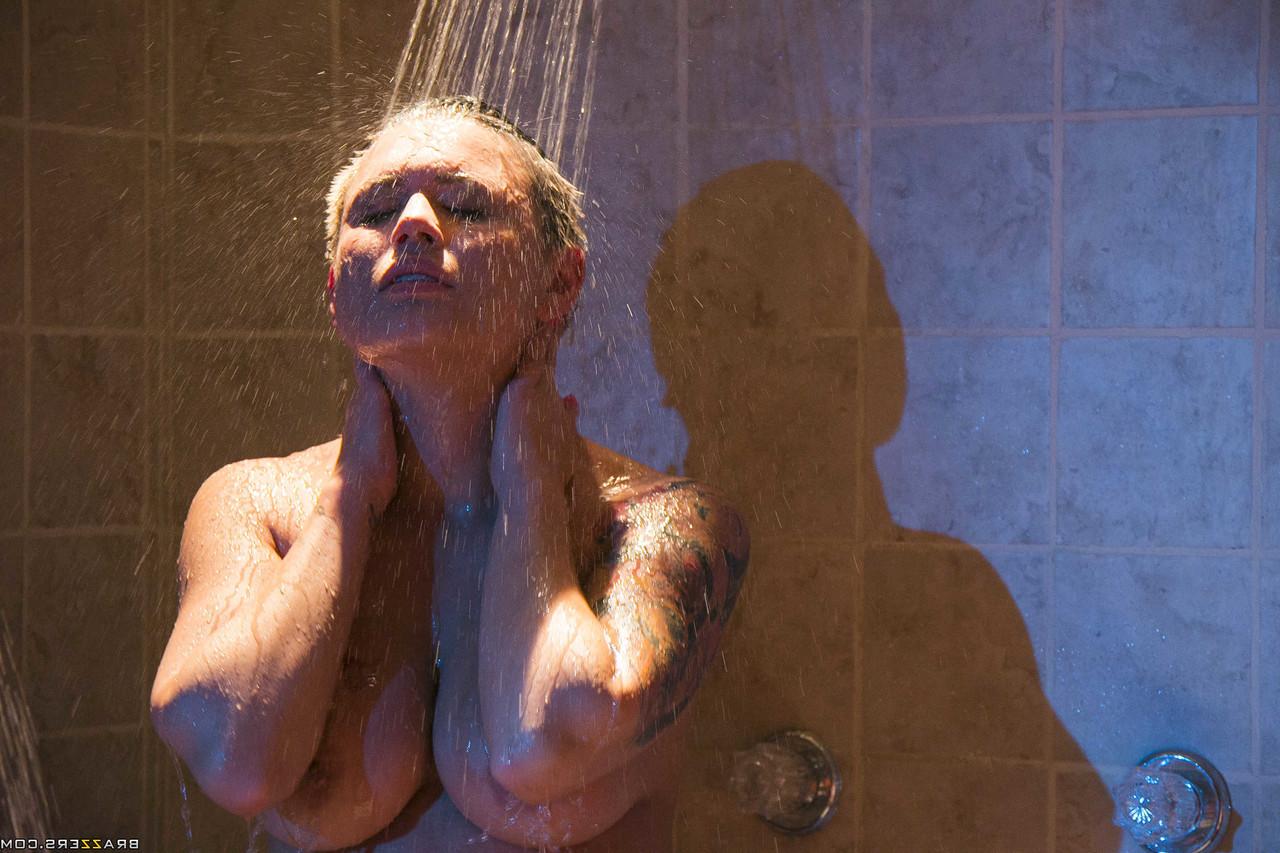 17P Stunning MILF with big breasts Eva Angelina showers and teases with her body