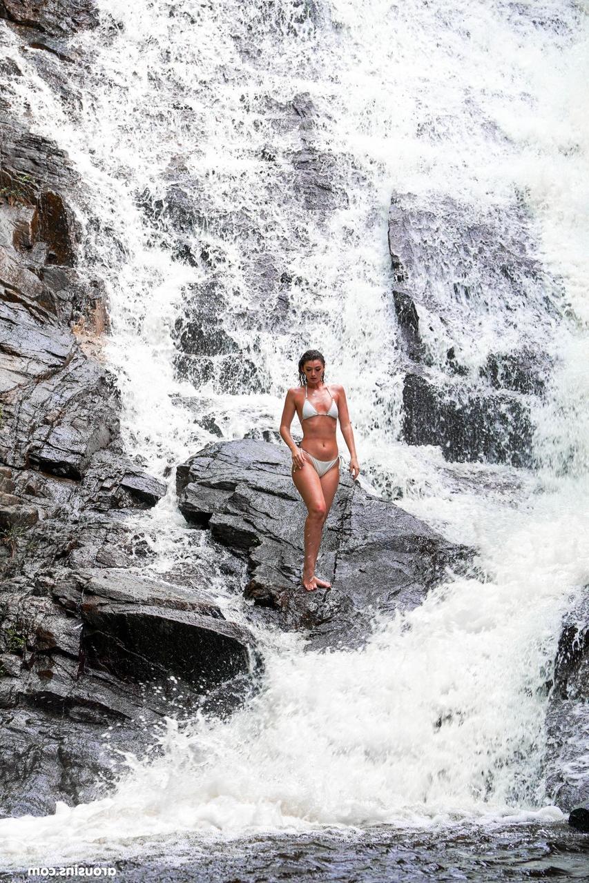 20P Sexy brunette Candice Demellza goes topless while teasing in a bikini outdoors