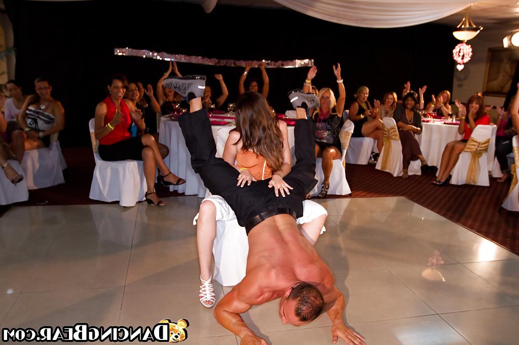 16P CFNM party with a bunch of clothed chicks having fun wit ha stripper