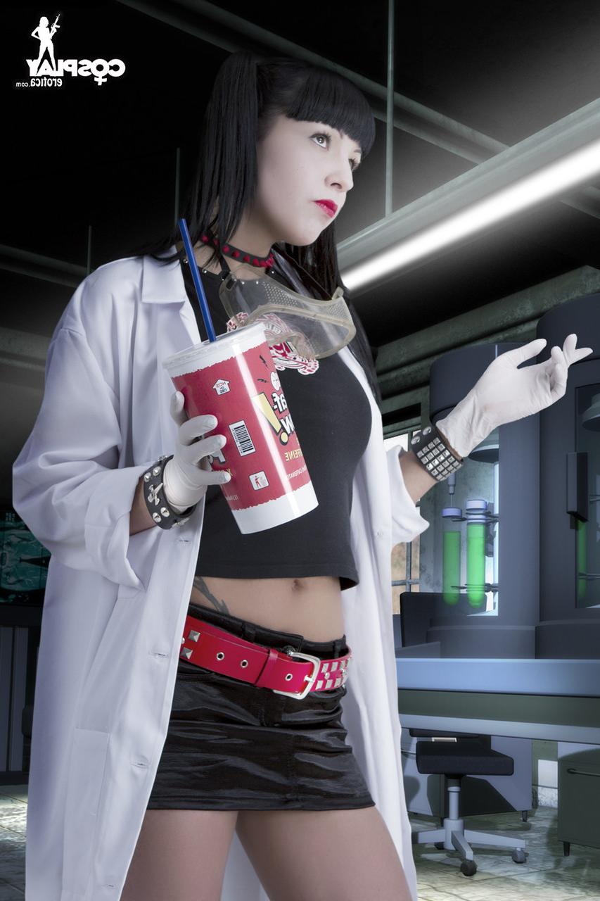 12P Cute cosplayer uncovers her nice tits before parting her labia lips